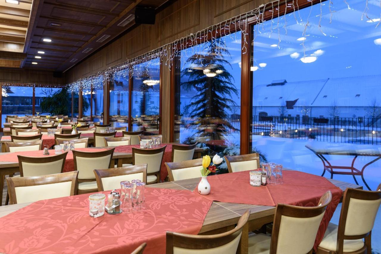 Hotel Zamek Valec Vladislav Luaran gambar